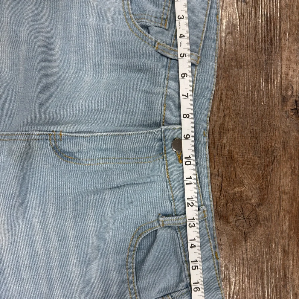 Light Blue Flared Jeans - Picture 3 of 6
